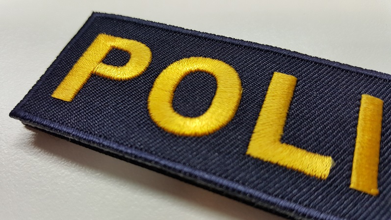 ETZEL® Kennzeichnungsschild mit Klett 11 x 3 cm, dunkelblau POLIZEI  Bayern, gold